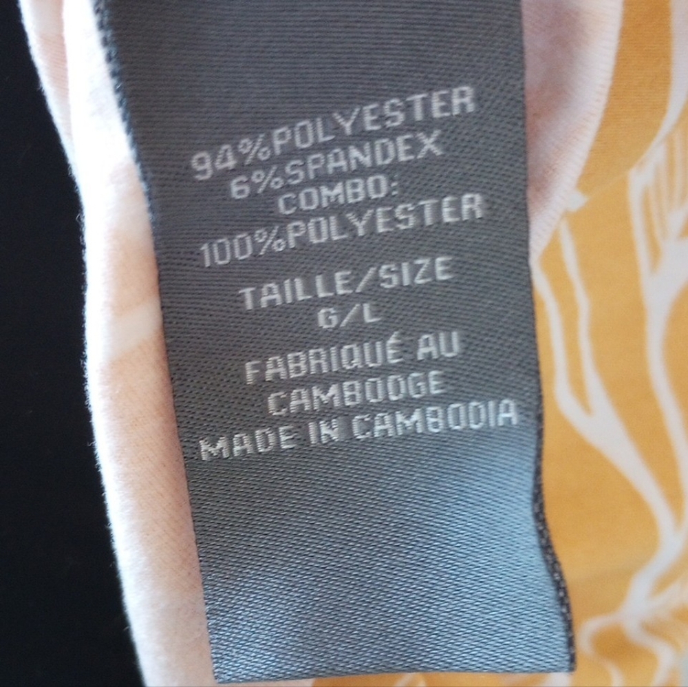 NWOT Yellow Off-Shoulder Top Large - Picture 6 of 7